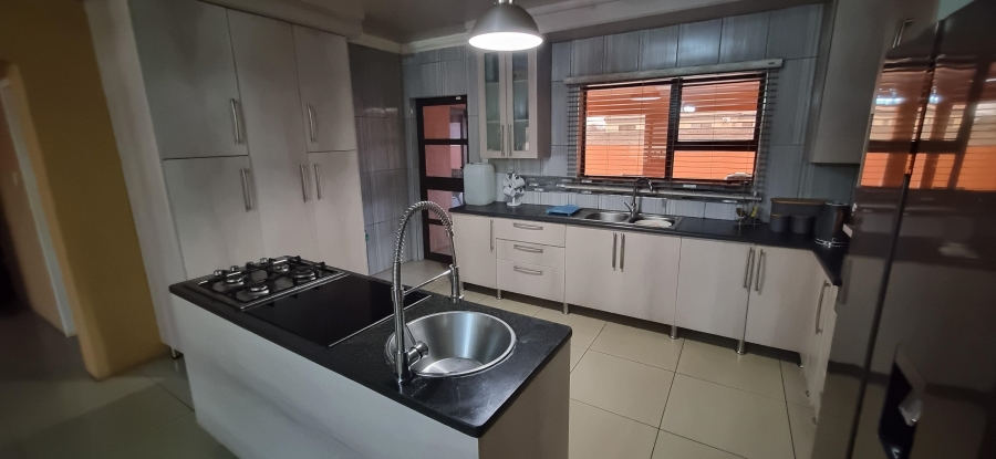 4 Bedroom Property for Sale in Brits North West